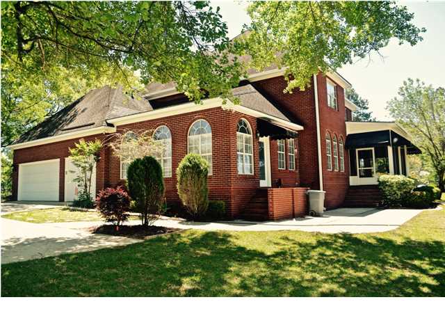 12390 Airport Blvd, Mobile, AL 36608