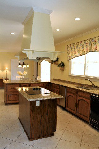 5497 Regency Oaks Drive, Mobile, AL 36609