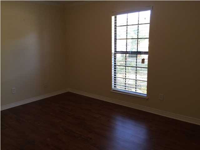 4926CAMELOT DR, Mobile, AL 36619