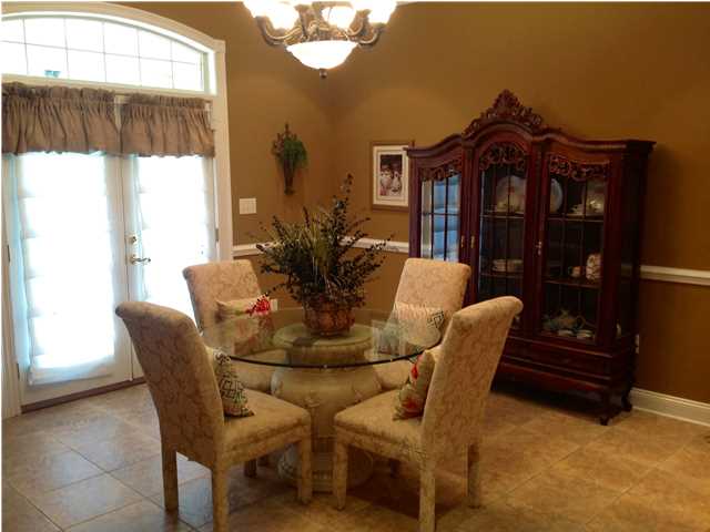 8781THREE NOTCH RD, Mobile, AL 36619