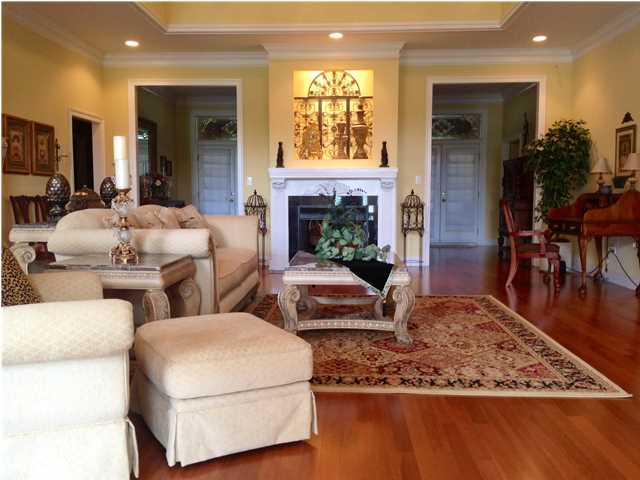 8781THREE NOTCH RD, Mobile, AL 36619