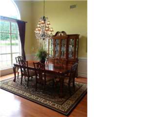 8781 Three Notch Rd, Mobile, AL 36619