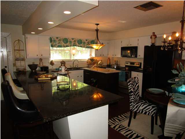 2416WEST RD, Mobile, AL 36693