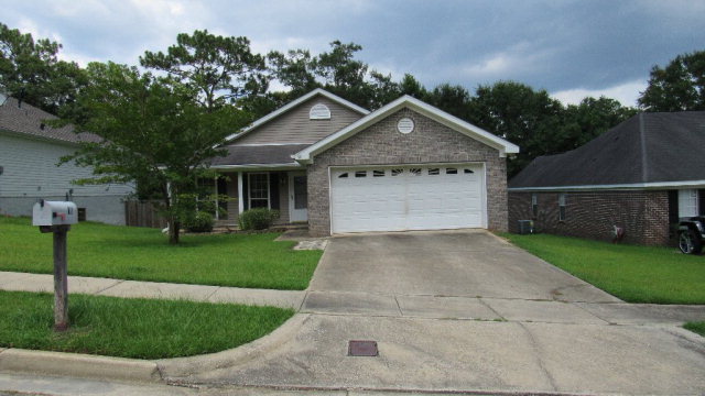 811 Willow Pointe Dr, Mobile, AL 36695