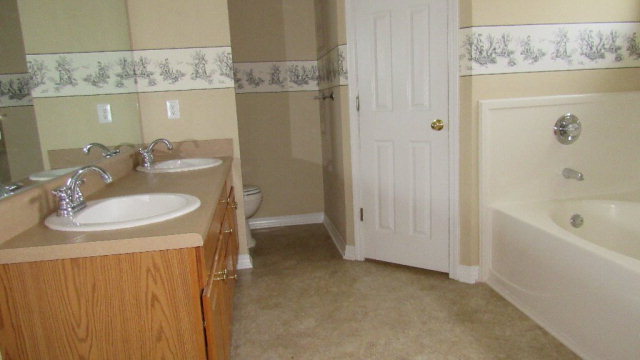 811 Willow Pointe Dr, Mobile, AL 36695