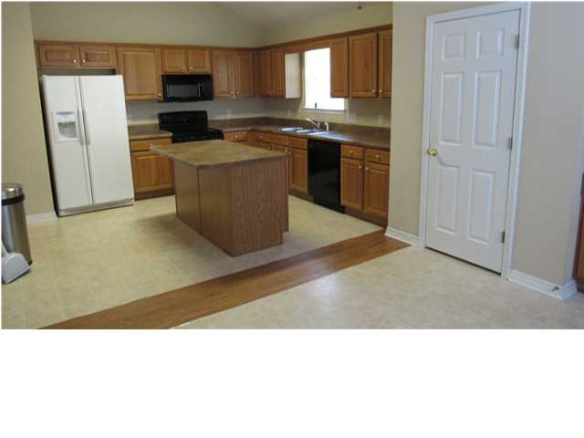 811 East WILLOW POINTE DR, Mobile, AL 36695
