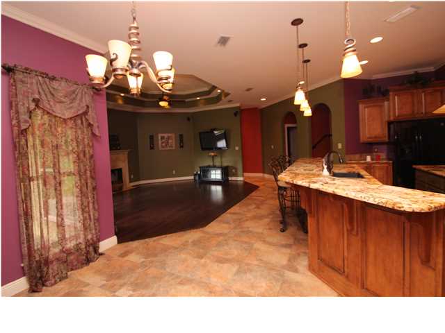 4066 Mcfarland Rd, Mobile, AL 36695