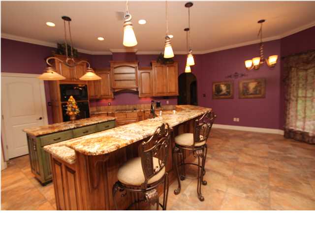 4066 Mcfarland Rd, Mobile, AL 36695