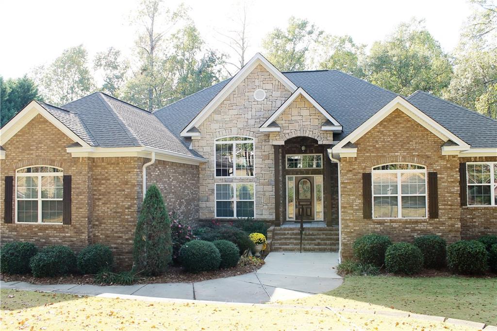 306 LANCELOT LANE, Opelika, AL 36801