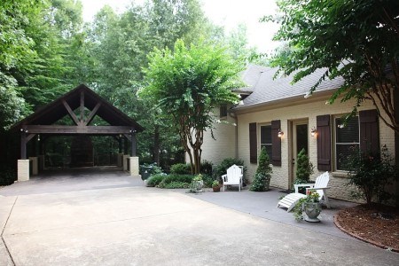 1722 ABBY ROAD, Auburn, AL 36830