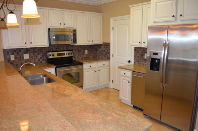 696 W MAGNOLIA AVENUE, Auburn, AL 36832