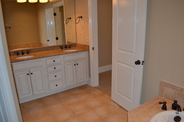 696 W MAGNOLIA AVENUE, Auburn, AL 36832