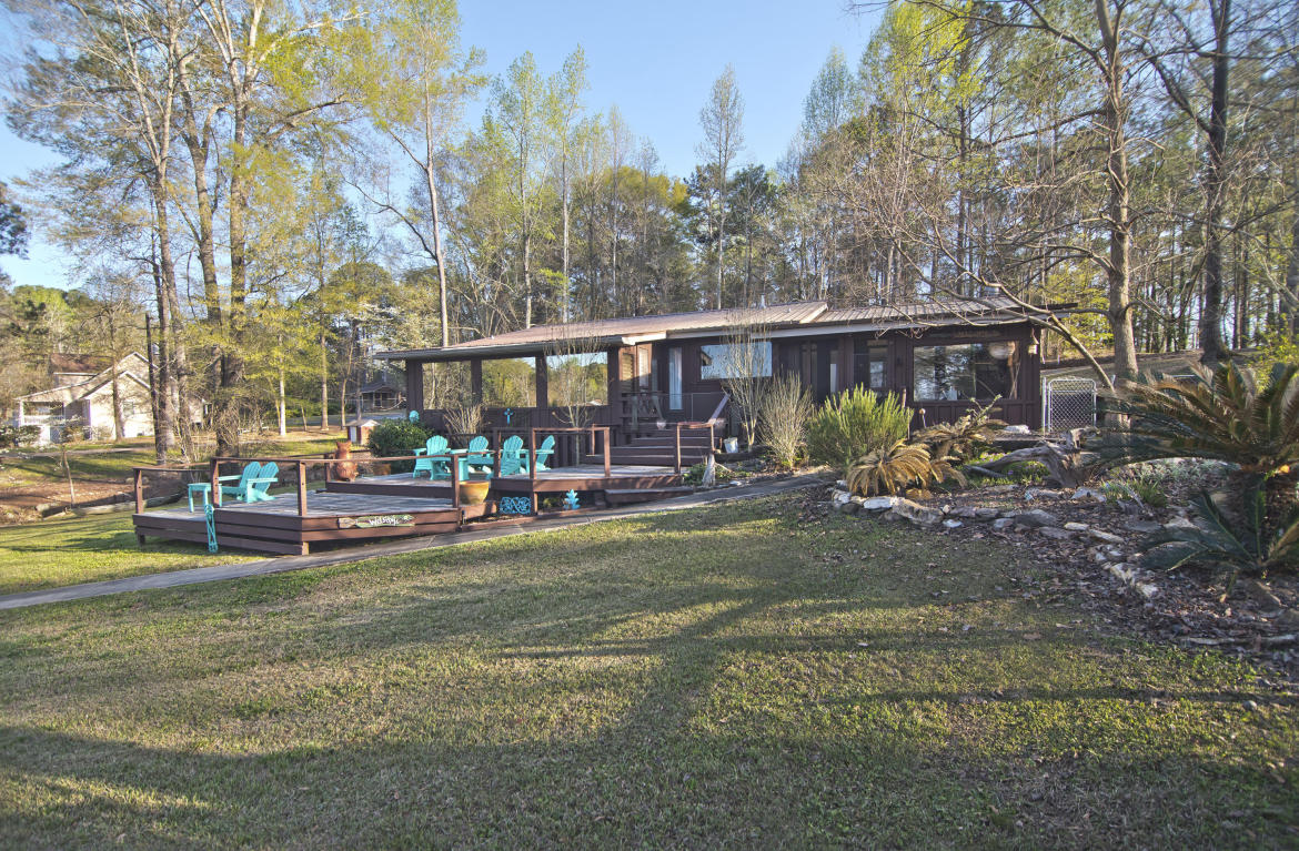 264 Tiger Ln, Dadeville, AL 36853