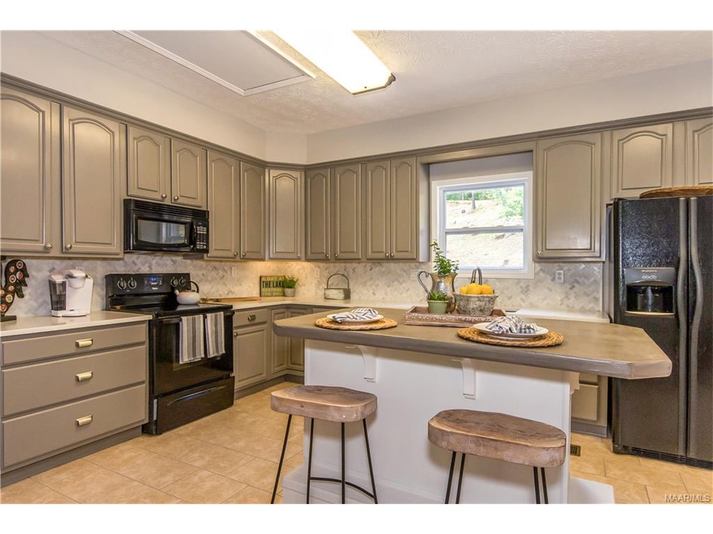 201 Pine Tree Circle, Dadeville, AL 36853