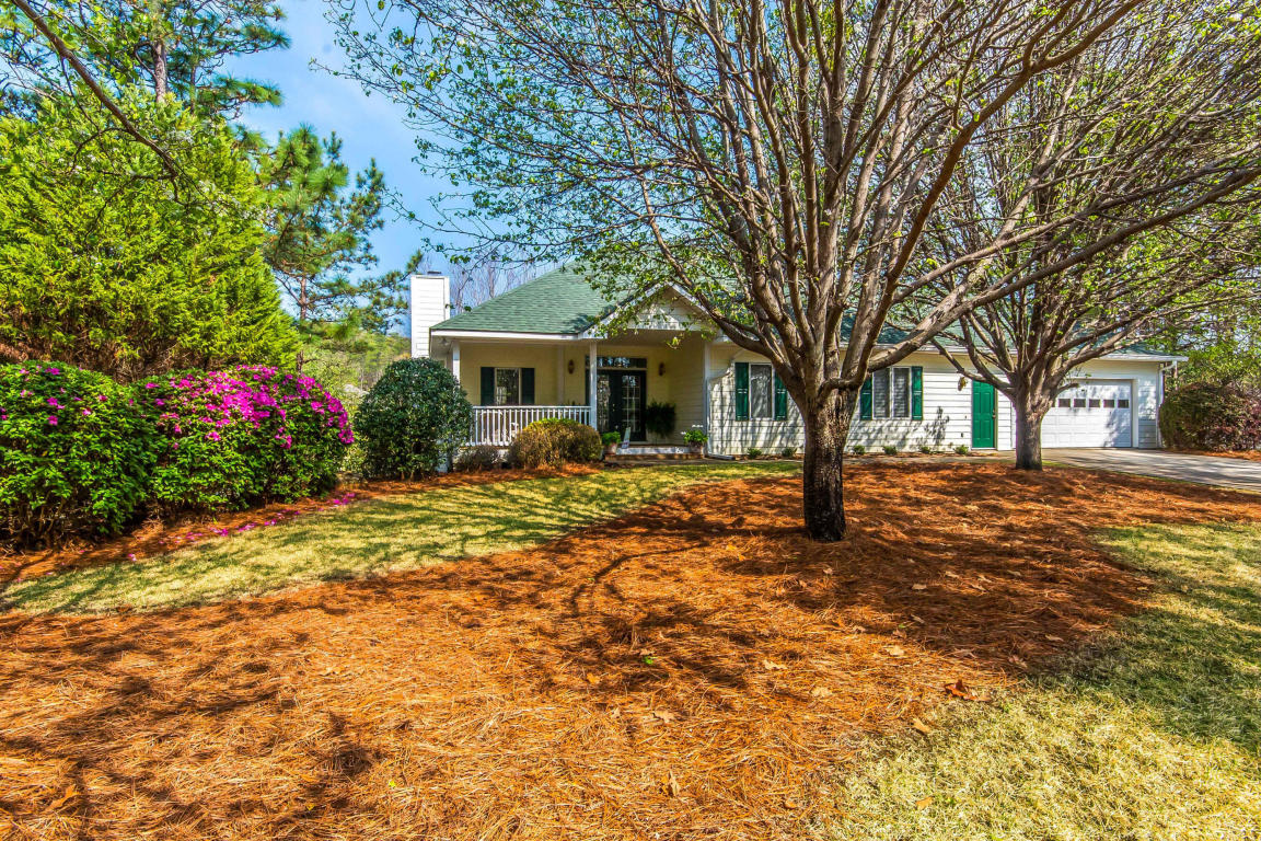160 Hawks Pt, Dadeville, AL 36853
