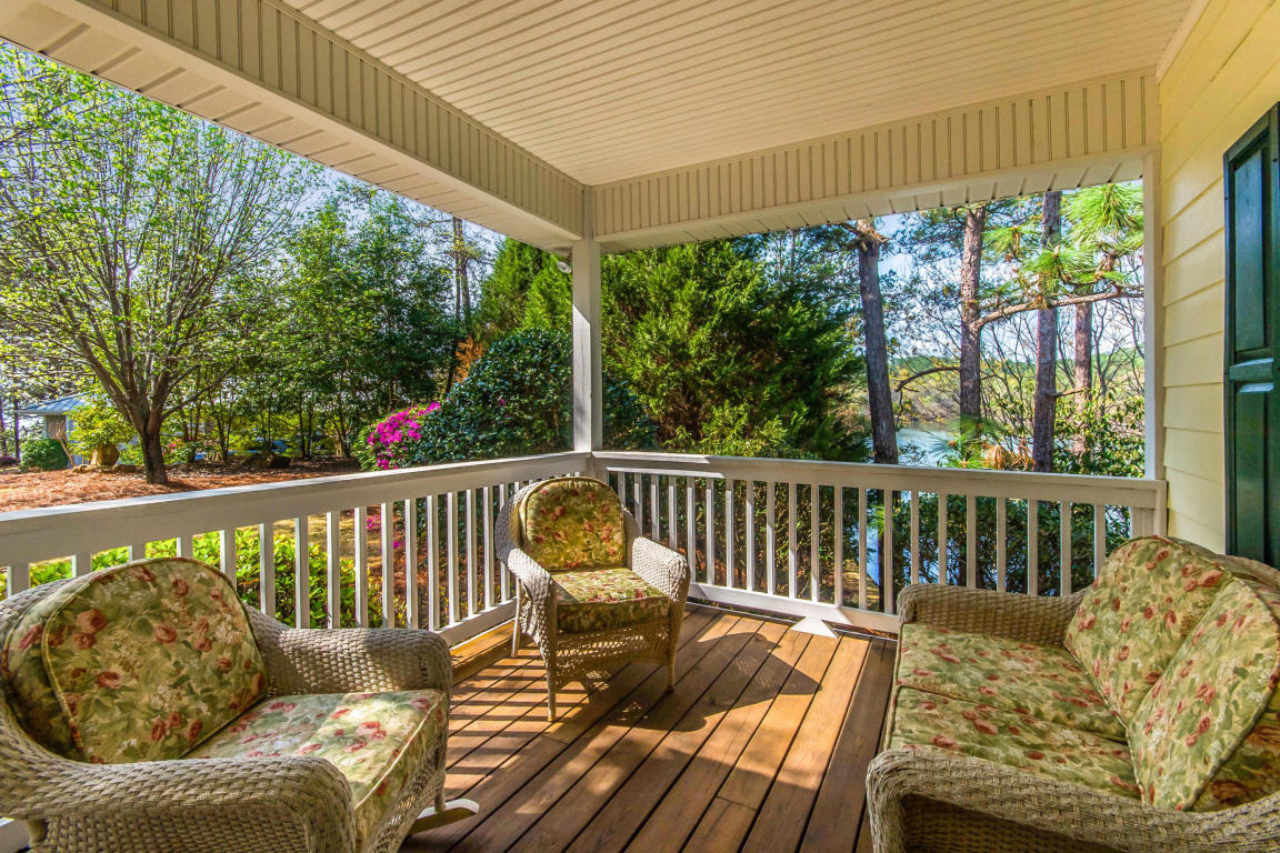160 Hawks Pt, Dadeville, AL 36853