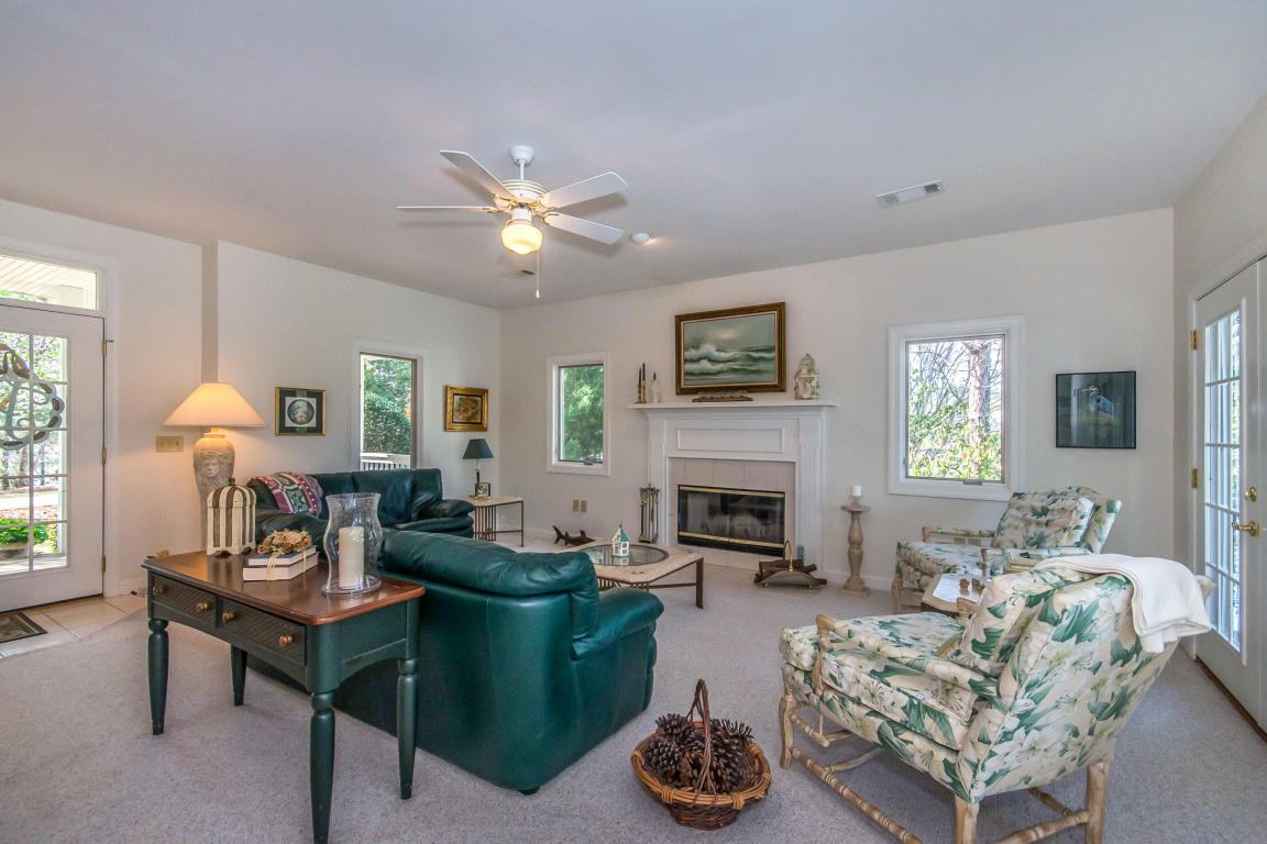 160 Hawks Pt, Dadeville, AL 36853