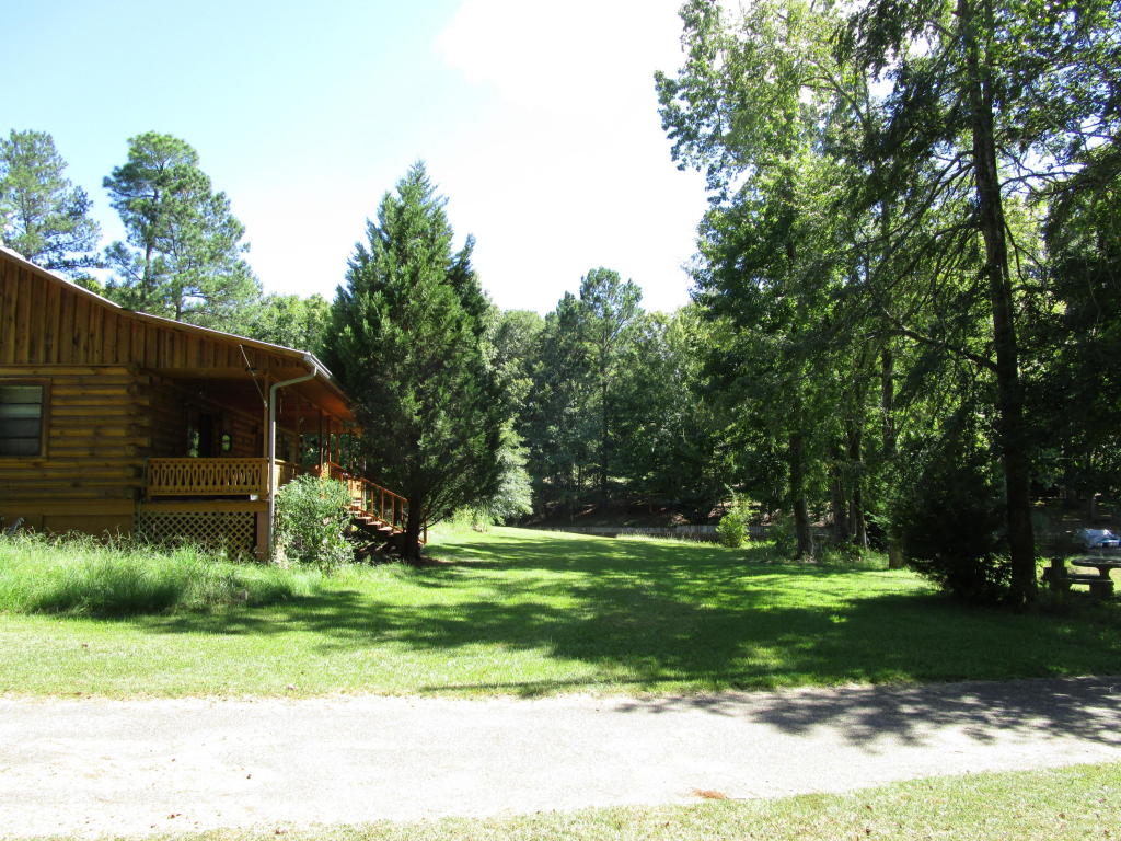 2025 MOONBRANCH Dr, Dadeville, AL 36853