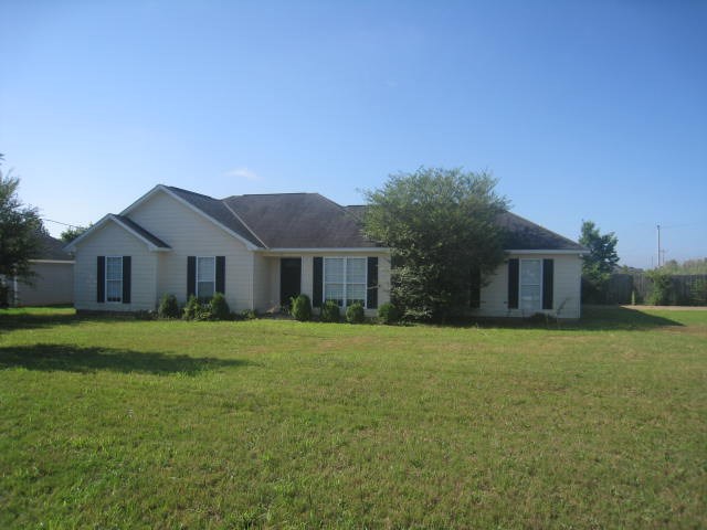 34 WHEATFIELD DRIVE, Fort Mitchell, AL 36856