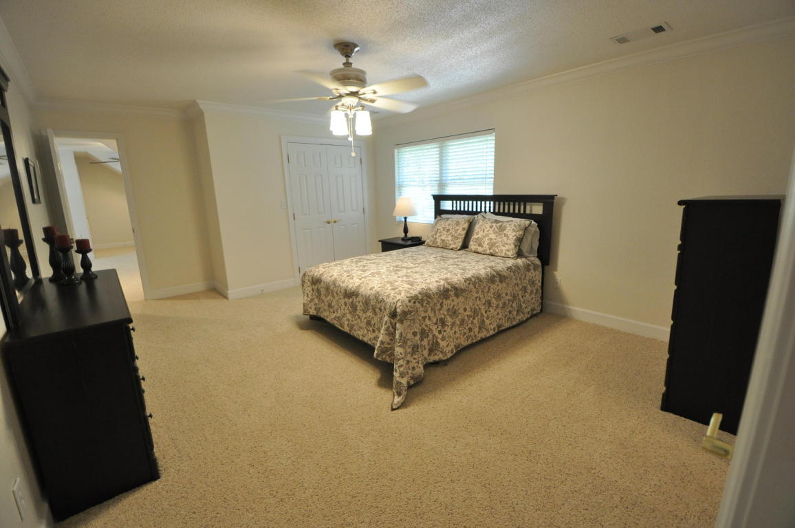 1080 Lakeshore Drive, Jacksons Gap, AL 36861