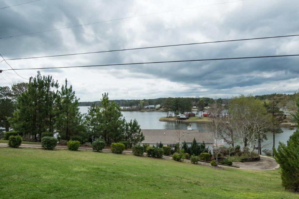 718 Bay Pine Point, Jacksons Gao, AL 36861