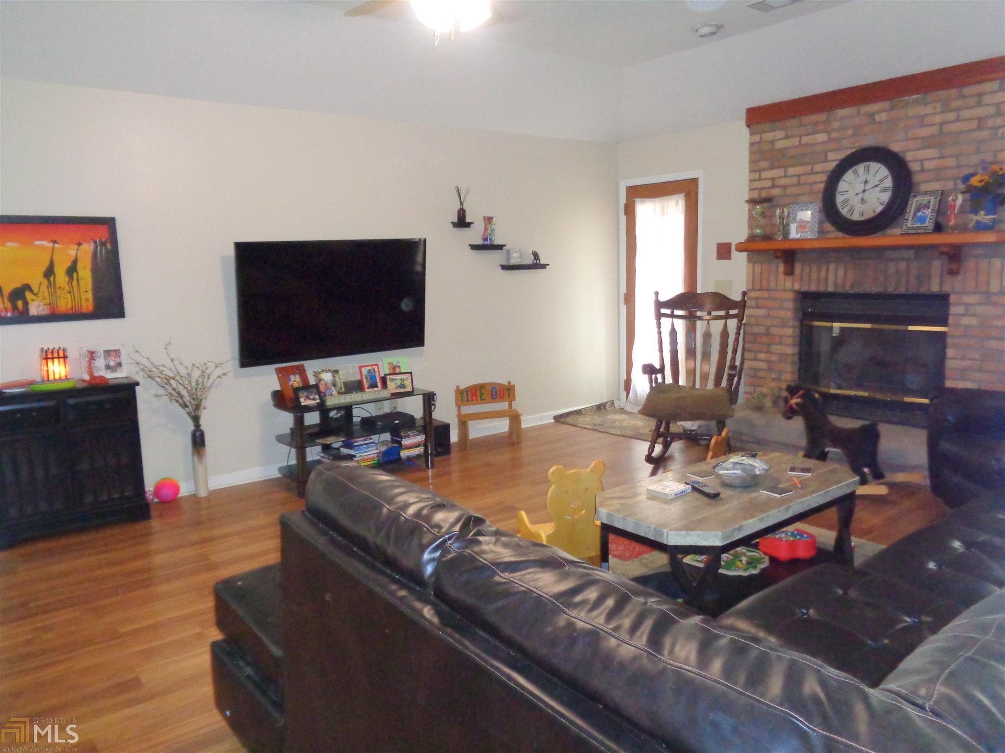 3308 Beacon St, Phenix City, AL 36867