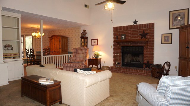 2209 DOBBS DR, Phenix City, AL 36867