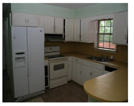 1610 8th Pl SPhenix City, AL, 36869Russell County