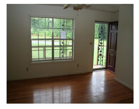 1610 8th Pl SPhenix City, AL, 36869Russell County