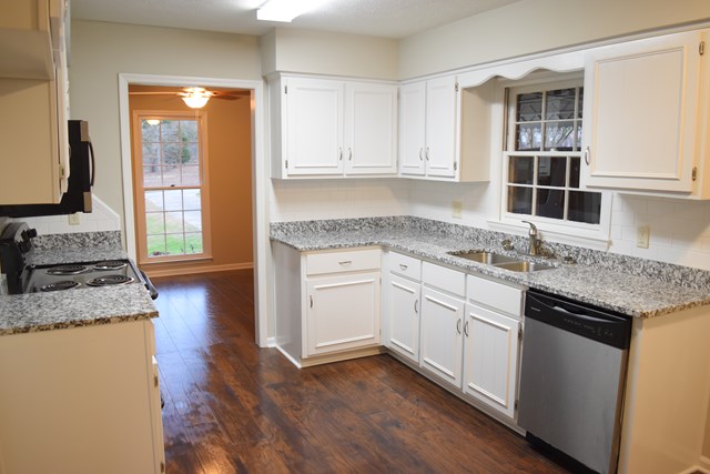 75 Lee Rd 477, Phenix City, AL 36870