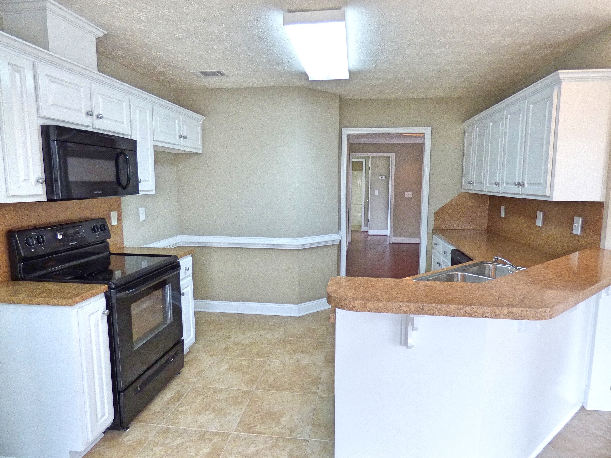 33 Lee Road 2105, Phenix City, AL 36870