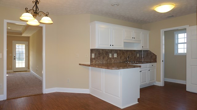 1 LEE RD 2138, Phenix City, AL 36870