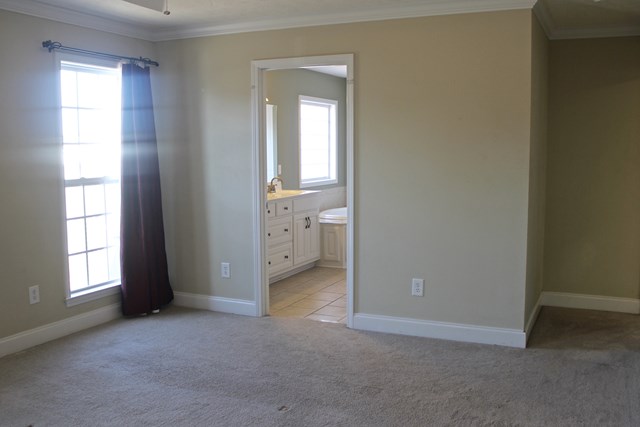 2 LEE RD 2144, Phenix City, AL 36870