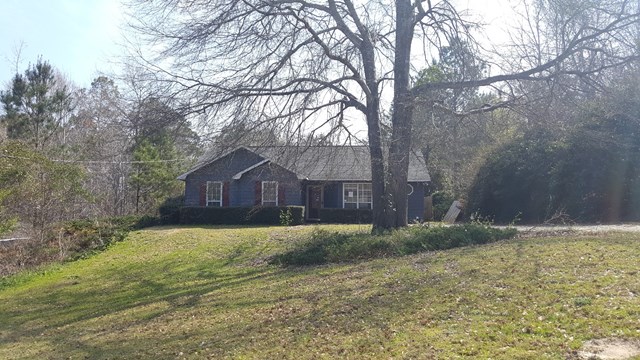 68 Lee Rd 962, Smiths Station, AL 36877