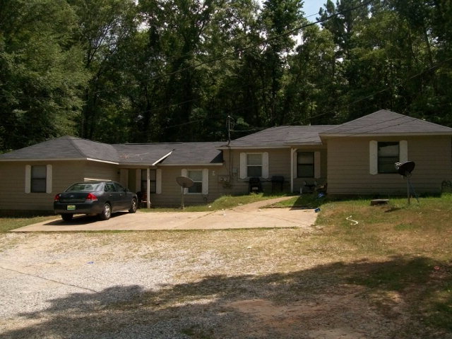 2045 Lee Rd 235, Smiths Station, AL 36877