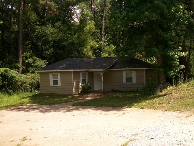 2045 Lee Rd 235, Smiths Station, AL 36877