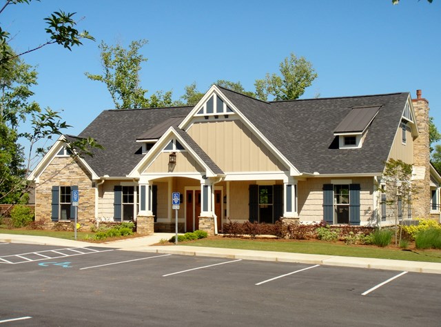 1926 W FARMVILLE ROAD, Auburn, AL 36879