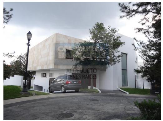 Paseo de la Estepa, Zapopan, Mexico 45136