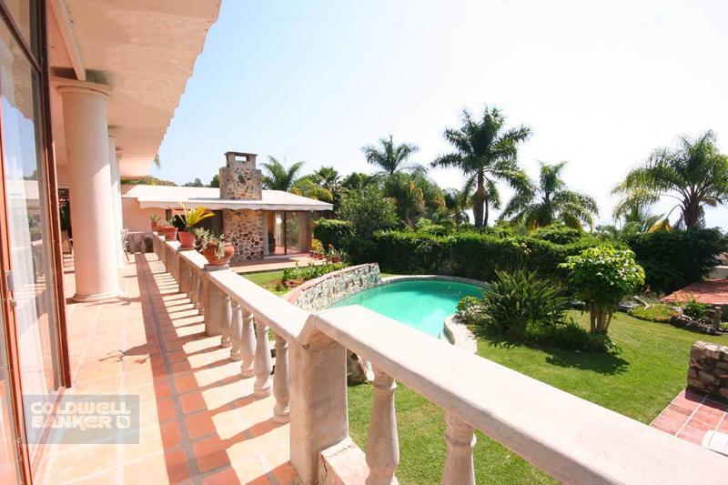 cerrada del arroyo, Chapala, Mexico 45900