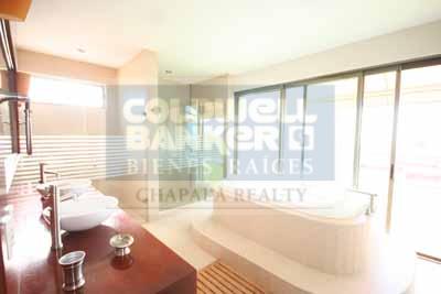 La Paz, Chapala, Mexico 45907