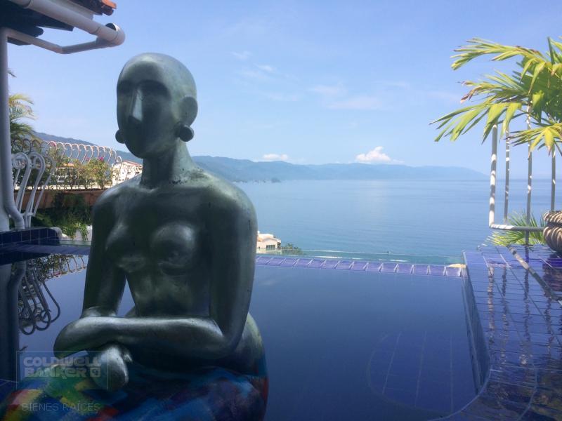 Paseo de los Delphines, Puerto Vallarta, Mexico 48390