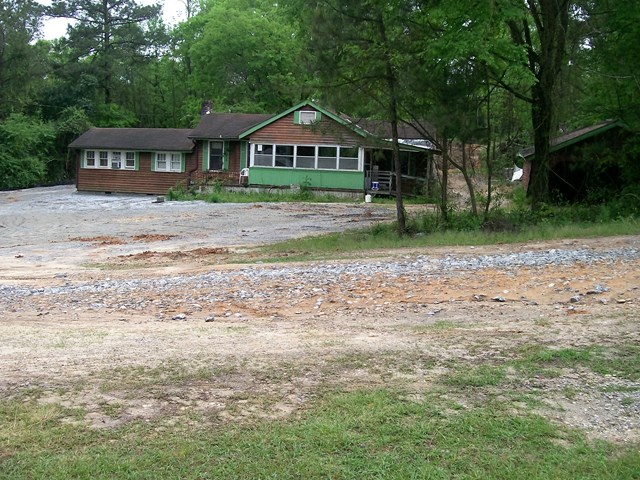 2815 DOBBS DR, Phenix City, AL 64596