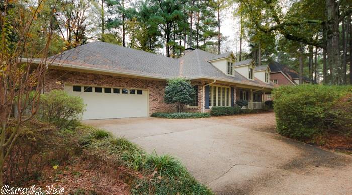 17 Elm Woods Circle, Pine Bluff, AR 71603