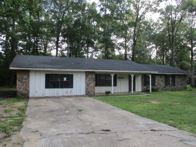 7909 N Pinewood DrPine Bluff, AR, 71603Jefferson County