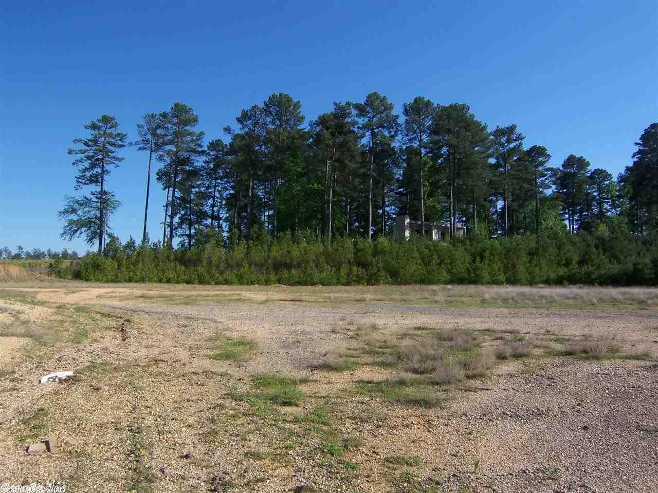 1177 S Highway 425, Monticello, AR 71655