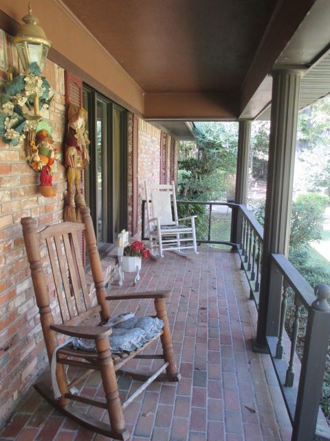 2041 Omega, Camden, AR 71701