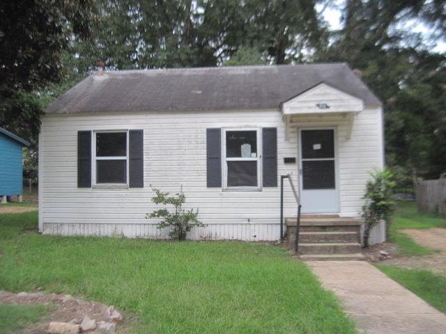 911 EllenMagnolia, AR, 71753Columbia County