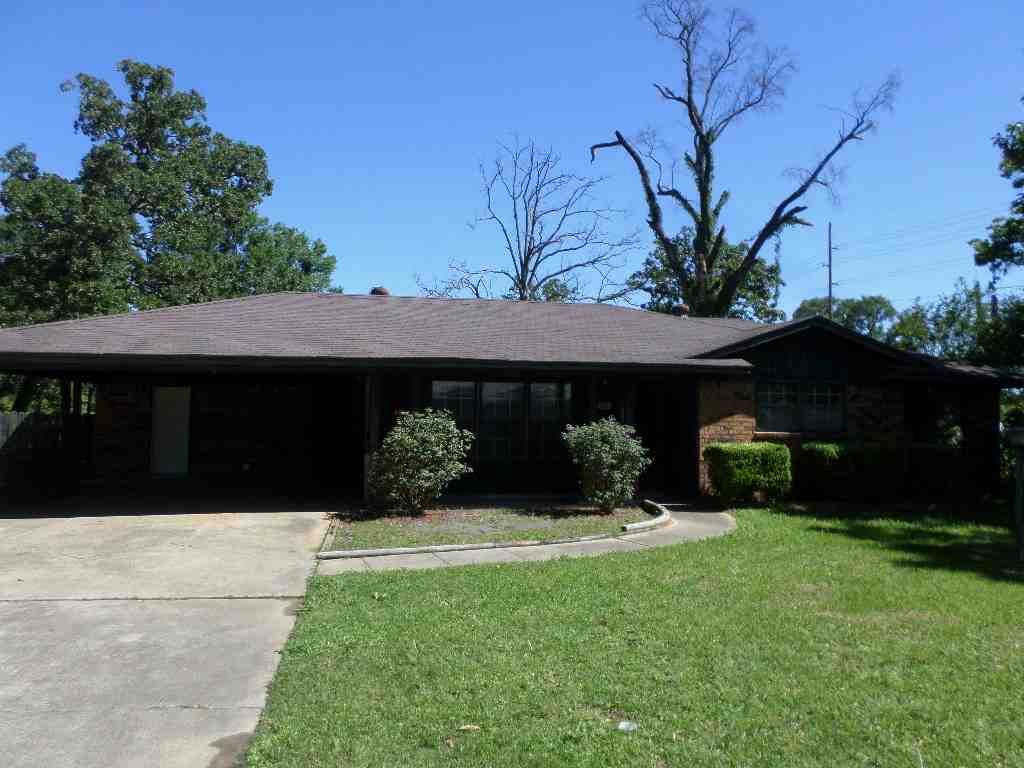 560 E Locke StAshdown, AR, 71822Little River County