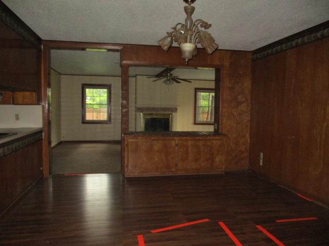 214 W Spring StMineral Springs, AR, 71851Howard County