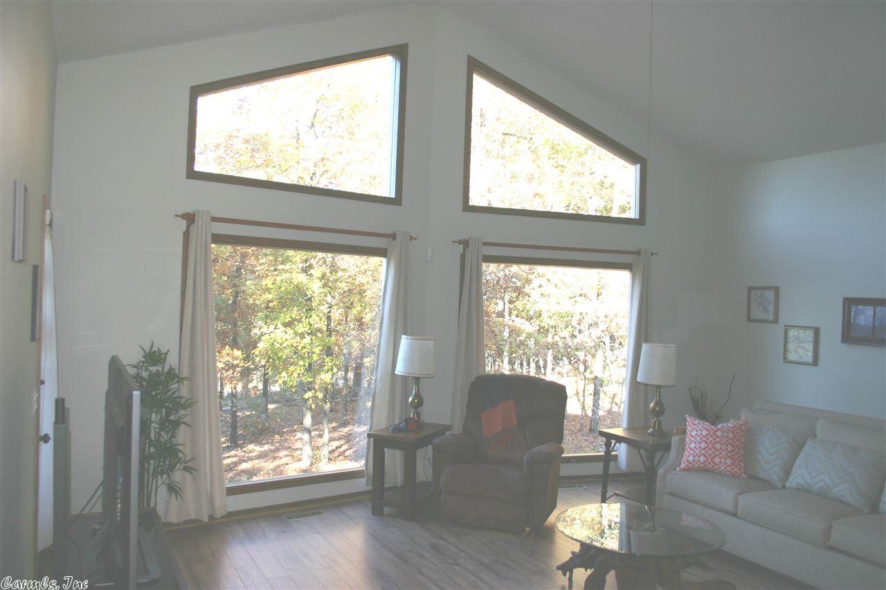 2 Balenciaga Way, Hot Springs Village, AR 71909